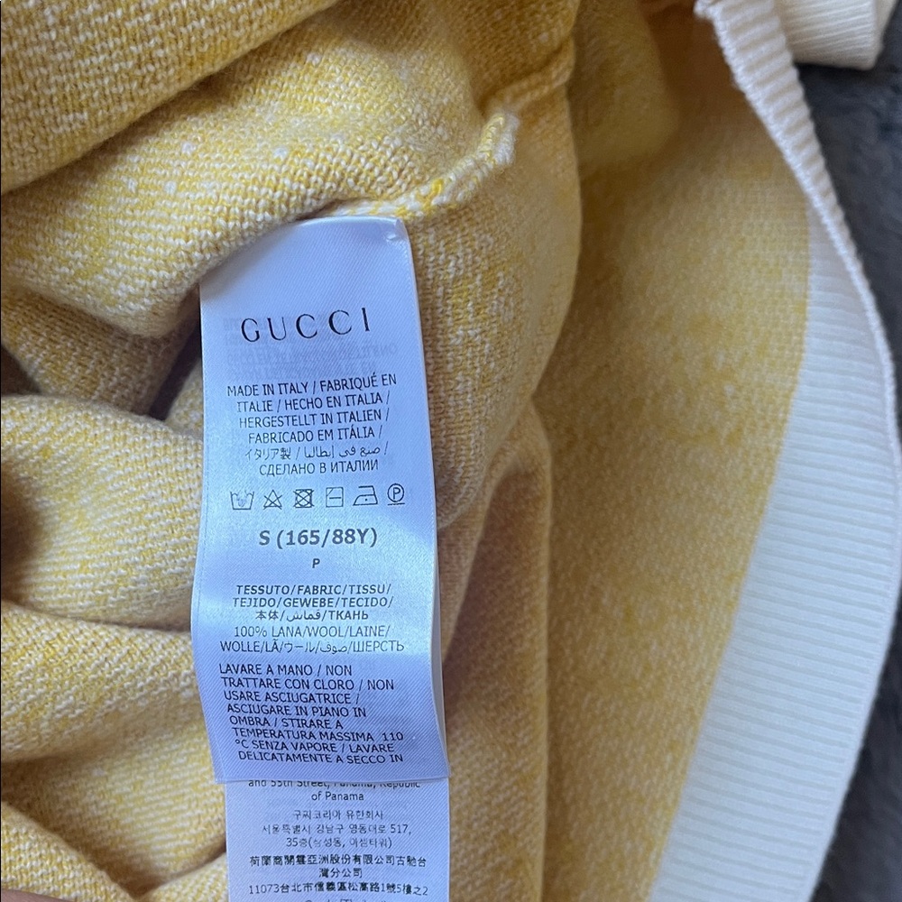 Gucci Yellow and White GG Knit Short Sleeve Dress
Size S - Picture 5 of 7